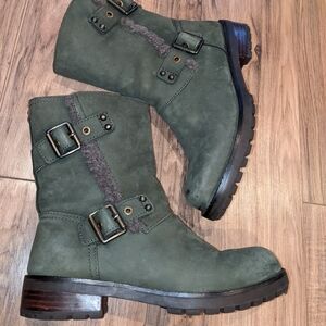 UGG Neils Green Suede Leather Boots 7B W